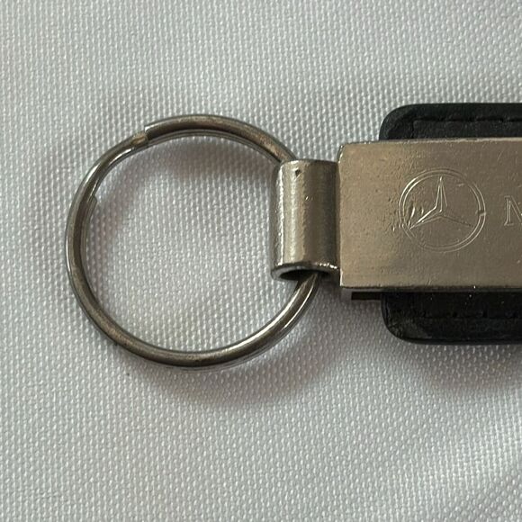 Mercedes Benz Keyring Black Leather Engraved Silver  Company Logo on Backside - Picture 5 of 6